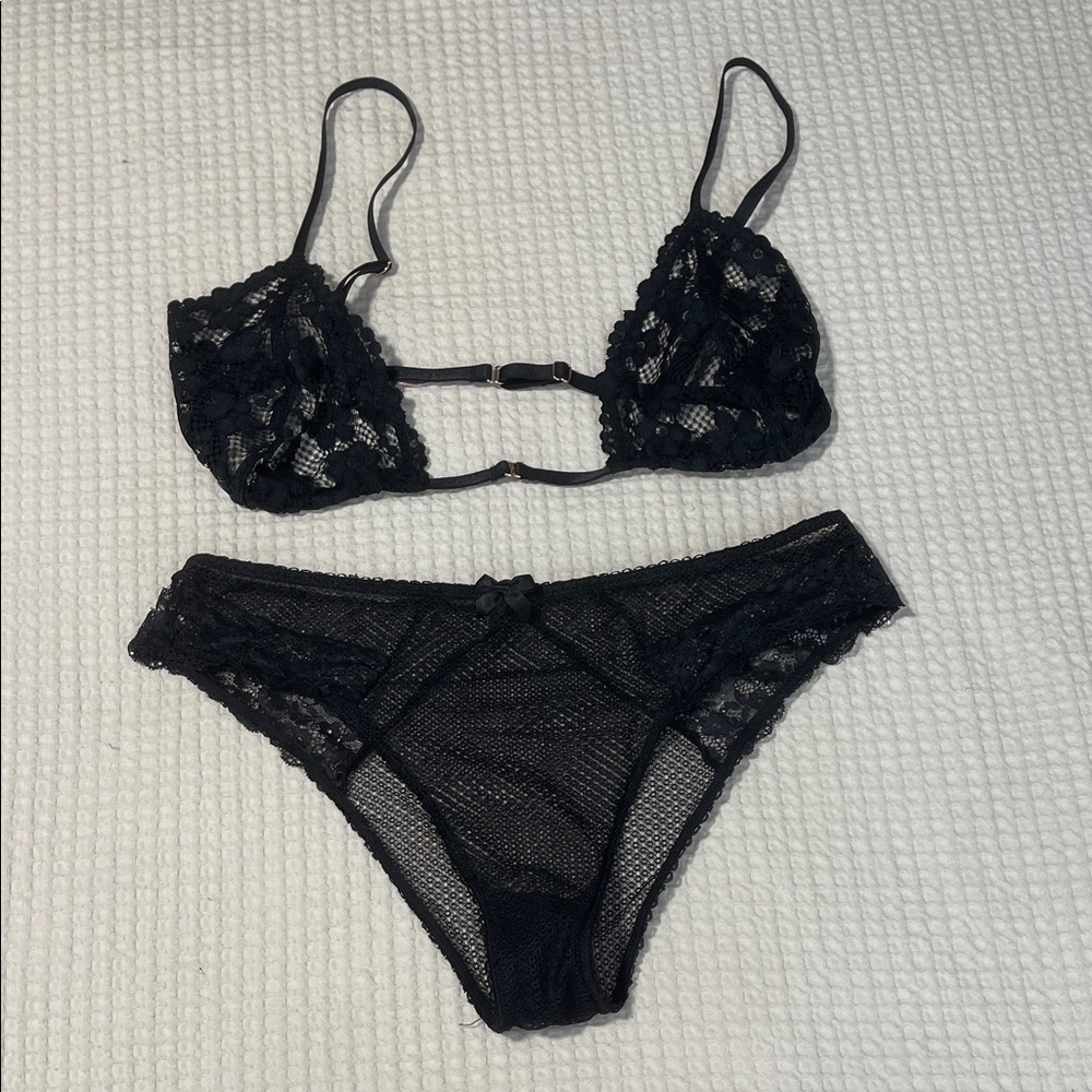 Savage X Fenty Black Lace Bra Set NWOT